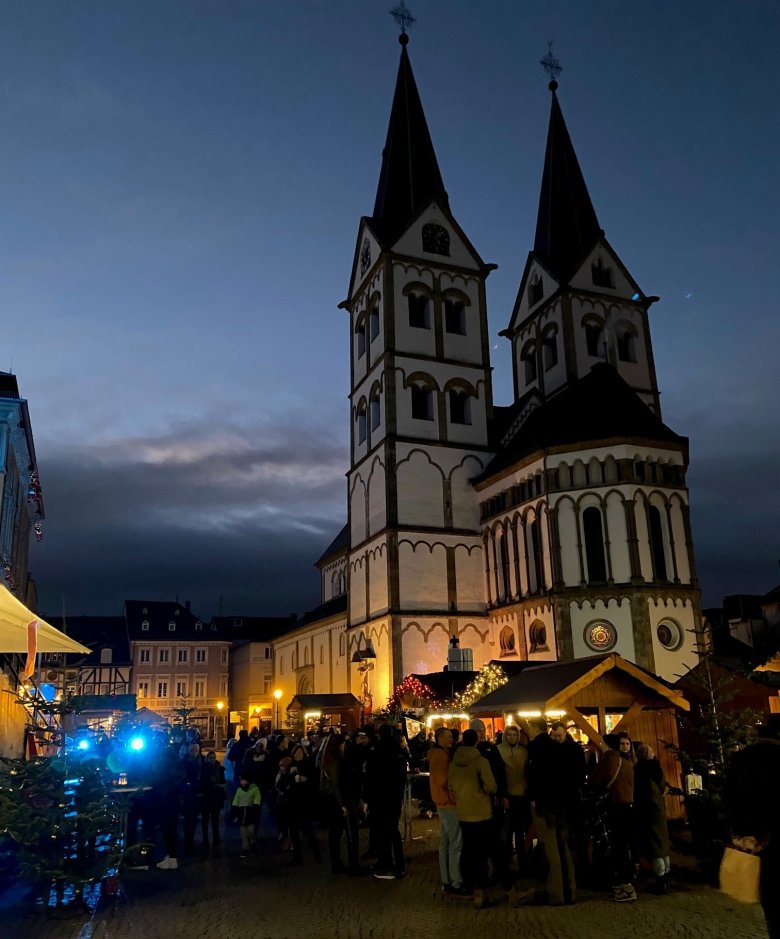 Der Bopparder Weihnachtsmarkt sorgt auch in diesem Jahr wieder ein stimmungsvolles Ambiente vor historischer Kulisse.