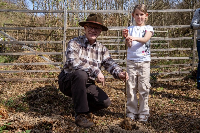 Eindrücke von der Baumpflanzaktion 2024 im Kinder- und Hochzeitswald Boppard.