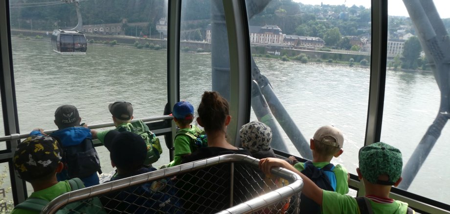 Die Abschlussfahrt führte die Vorschulkinder der Bewegungskita Weiler nach Koblenz. Natürlich stand auch eine Fahrt mit der Seilbahn auf dem Programm.